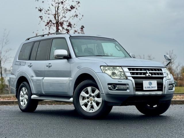 パジェロ ロング　ＧＲ　後期型　修復無　ディーゼルターボ　純正１７ＡＷ　サイドステップ　ルーフレール　背面タイヤ　リアフォグ　ＣＵＲＴヒッチメンバー　Ｃｌａｒｉｏｎ７型ナビ・ＴＶ・バックカメラ・ＢＴ　シートヒーター　ＥＴＣ（7枚目）