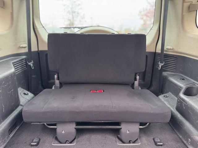 パジェロ ロング　ＧＲ　後期型　修復無　ディーゼルターボ　純正１７ＡＷ　サイドステップ　ルーフレール　背面タイヤ　リアフォグ　ＣＵＲＴヒッチメンバー　Ｃｌａｒｉｏｎ７型ナビ・ＴＶ・バックカメラ・ＢＴ　シートヒーター　ＥＴＣ（18枚目）