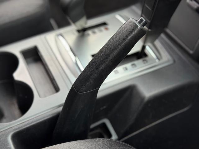 パジェロ ロング　ＧＲ　後期型　修復無　ディーゼルターボ　純正１７ＡＷ　サイドステップ　ルーフレール　背面タイヤ　リアフォグ　ＣＵＲＴヒッチメンバー　Ｃｌａｒｉｏｎ７型ナビ・ＴＶ・バックカメラ・ＢＴ　シートヒーター　ＥＴＣ（29枚目）