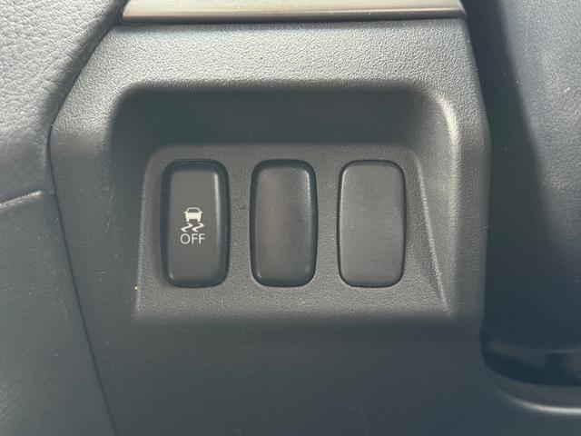 パジェロ ロング　ＧＲ　後期型　修復無　ディーゼルターボ　純正１７ＡＷ　サイドステップ　ルーフレール　背面タイヤ　リアフォグ　ＣＵＲＴヒッチメンバー　Ｃｌａｒｉｏｎ７型ナビ・ＴＶ・バックカメラ・ＢＴ　シートヒーター　ＥＴＣ（31枚目）