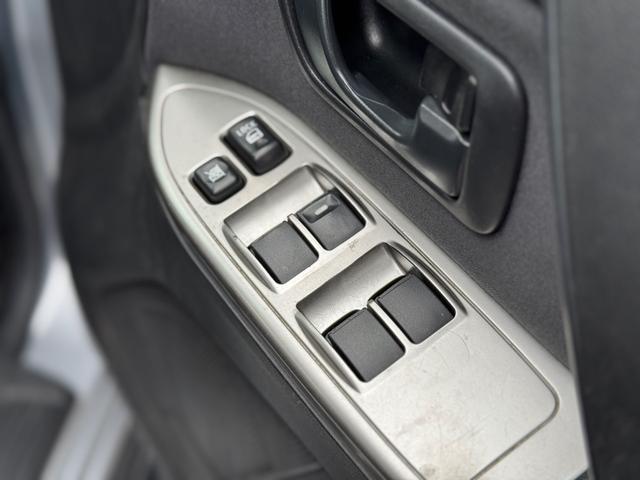 パジェロ ロング　ＧＲ　後期型　修復無　ディーゼルターボ　純正１７ＡＷ　サイドステップ　ルーフレール　背面タイヤ　リアフォグ　ＣＵＲＴヒッチメンバー　Ｃｌａｒｉｏｎ７型ナビ・ＴＶ・バックカメラ・ＢＴ　シートヒーター　ＥＴＣ（33枚目）