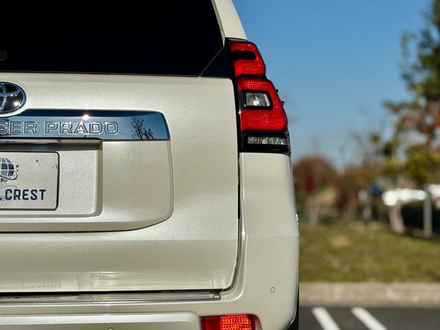 ランドクルーザープラド ＴＸ　Ｌパッケージ　修復無　ＤＵＢＬＥ　ＥＩＧＨＴフロントグリル　サンルーフ　リフトアップ社外足回り　ＴＺ－Ｇ用サイドステップ　プロコンプショックＡＬＰＩＮＥ９インチナビ　シートヒーター　パワーシート　クリアランスソナー（50枚目）