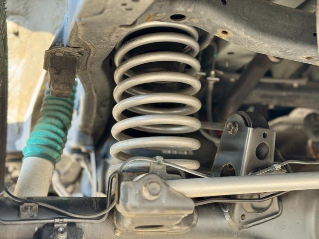 ランドクルーザープラド ＴＸ　Ｌパッケージ　修復無　ＤＵＢＬＥ　ＥＩＧＨＴフロントグリル　サンルーフ　リフトアップ社外足回り　ＴＺ－Ｇ用サイドステップ　プロコンプショックＡＬＰＩＮＥ９インチナビ　シートヒーター　パワーシート　クリアランスソナー（67枚目）