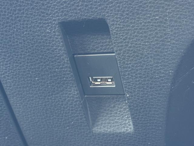 カローラツーリング ハイブリッド　Ｇ－Ｘ　プラス　ユーザー様買取車　特別仕様　禁煙車　修復歴無　運転支援　ＬＥＤヘッドライト　Ｆフォグ　コーナーセンサー　レーダークルコン　純正ディスプレイオーディオ　純正マット　トノカバー　ＥＴＣ２．０　スマートキー（36枚目）