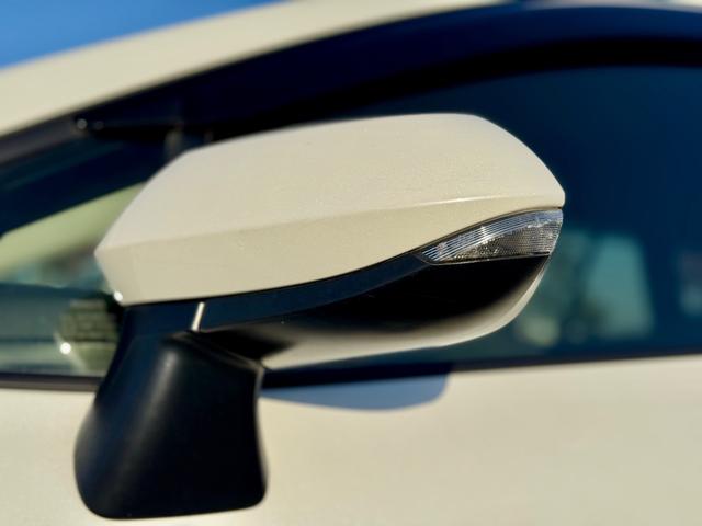 カローラツーリング ハイブリッド　Ｇ－Ｘ　プラス　ユーザー様買取車　特別仕様　禁煙車　修復歴無　運転支援　ＬＥＤヘッドライト　Ｆフォグ　コーナーセンサー　レーダークルコン　純正ディスプレイオーディオ　純正マット　トノカバー　ＥＴＣ２．０　スマートキー（53枚目）