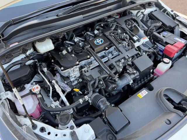 カローラツーリング ハイブリッド　Ｇ－Ｘ　プラス　ユーザー様買取車　特別仕様　禁煙車　修復歴無　運転支援　ＬＥＤヘッドライト　Ｆフォグ　コーナーセンサー　レーダークルコン　純正ディスプレイオーディオ　純正マット　トノカバー　ＥＴＣ２．０　スマートキー（60枚目）