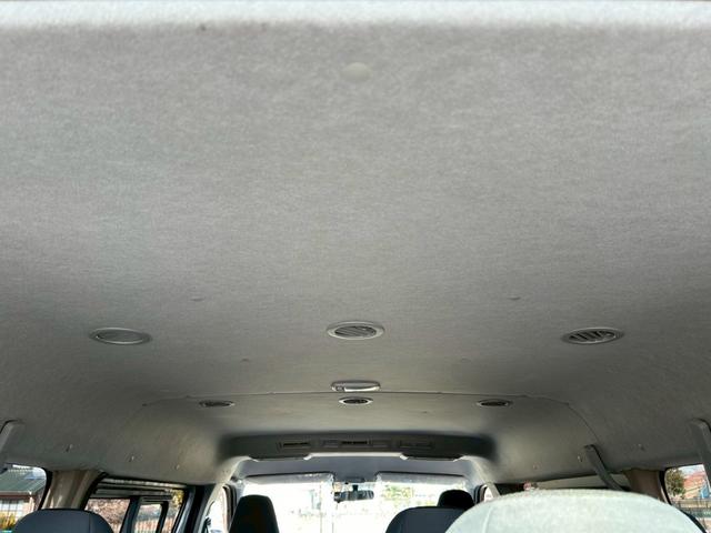 ハイエースワゴン DX 修復無 4WD 10人乗 ベージュ全塗装 GI★GEARルーフカーゴ ホワイトリボンタイヤ インナ-ブラックLEDヘッドライト 純正スライド小窓 純正ナビ・BT・Bカメラ ETC ドアバイザ キーレス(23枚目)