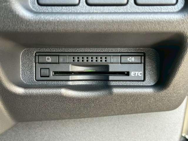 ハイエースワゴン DX 修復無 4WD 10人乗 ベージュ全塗装 GI★GEARルーフカーゴ ホワイトリボンタイヤ インナ-ブラックLEDヘッドライト 純正スライド小窓 純正ナビ・BT・Bカメラ ETC ドアバイザ キーレス(31枚目)