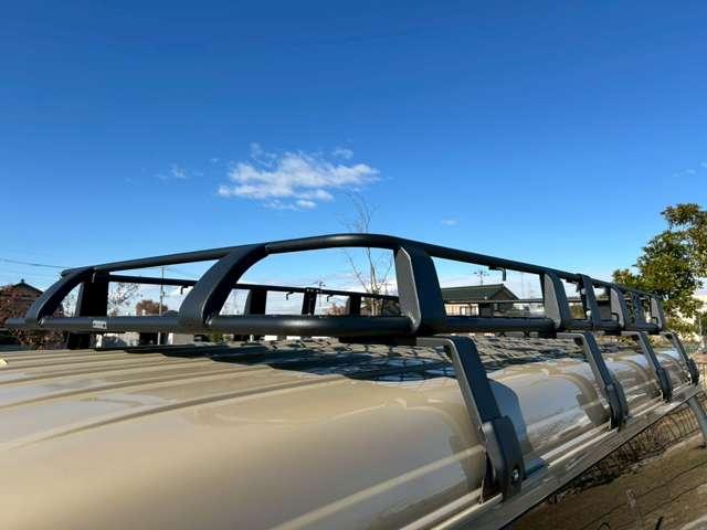 ハイエースワゴン DX 修復無 4WD 10人乗 ベージュ全塗装 GI★GEARルーフカーゴ ホワイトリボンタイヤ インナ-ブラックLEDヘッドライト 純正スライド小窓 純正ナビ・BT・Bカメラ ETC ドアバイザ キーレス(42枚目)