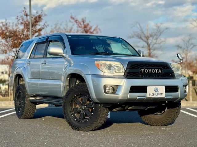 ハイラックスサーフ ＳＳＲ－Ｘ　後期　修復無　社外足廻リフトアップ　ＮＩＴＲＯ　ＰＯＷＥＲ１７ｉｎｃｈＡＷ　社外フロントグリル　Ｆフォグ　純正サイドステップ　ドアバイザ－　開閉式リアウインドウ　７型ナビ・ＴＶ・バックカメラ　ＥＴＣ（11枚目）