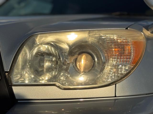 ハイラックスサーフ ＳＳＲ－Ｘ　後期　修復無　社外足廻リフトアップ　ＮＩＴＲＯ　ＰＯＷＥＲ１７ｉｎｃｈＡＷ　社外フロントグリル　Ｆフォグ　純正サイドステップ　ドアバイザ－　開閉式リアウインドウ　７型ナビ・ＴＶ・バックカメラ　ＥＴＣ（43枚目）