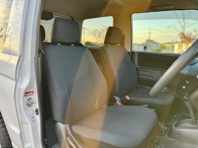 キックス RX 全国対応1年保証付 4速A/T・ターボ 4WD リフトアップ 社外15AW 社外ラテラルロッド パイプガード LED作業灯 フォグランプ ドアバイザー ディスプレイオーディオ キーレス 電動格納ミラー(18枚目)