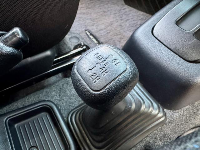 キックス RX 全国対応1年保証付 4速A/T・ターボ 4WD リフトアップ 社外15AW 社外ラテラルロッド パイプガード LED作業灯 フォグランプ ドアバイザー ディスプレイオーディオ キーレス 電動格納ミラー(30枚目)