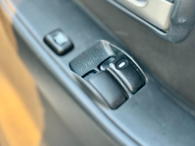 キックス RX 全国対応1年保証付 4速A/T・ターボ 4WD リフトアップ 社外15AW 社外ラテラルロッド パイプガード LED作業灯 フォグランプ ドアバイザー ディスプレイオーディオ キーレス 電動格納ミラー(34枚目)