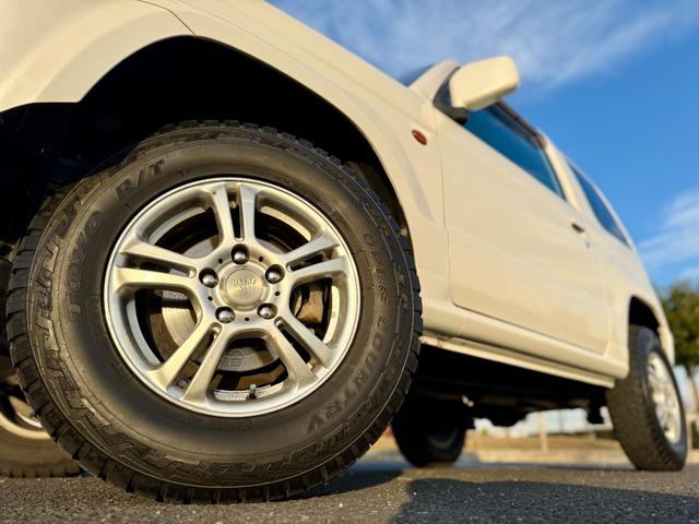 キックス RX 全国対応1年保証付 4速A/T・ターボ 4WD リフトアップ 社外15AW 社外ラテラルロッド パイプガード LED作業灯 フォグランプ ドアバイザー ディスプレイオーディオ キーレス 電動格納ミラー(54枚目)