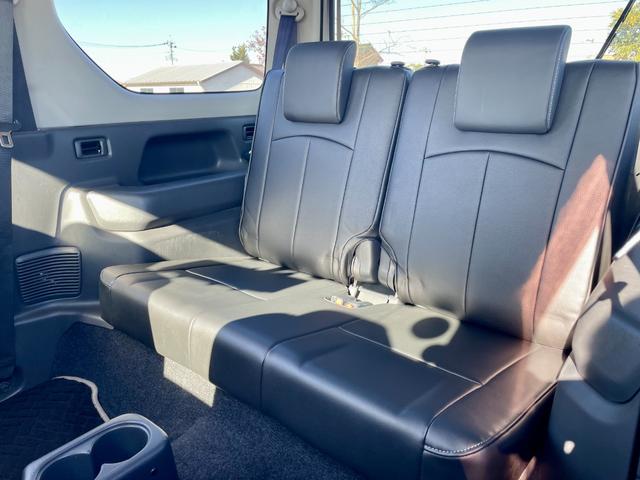 ジムニー ランドベンチャー　特別仕様車　最終型　ＴＡＮＩＧＵＣＨＩ２ｉｎｃｈリフトアップ　リーディング・トレーリングアーム　ＭｏｔｏｒＦａｒｍ前後バンパー　オーバーフェンダー　ルーフカーゴ　ＭＲＳインテークチャンバー　ミニコン（22枚目）