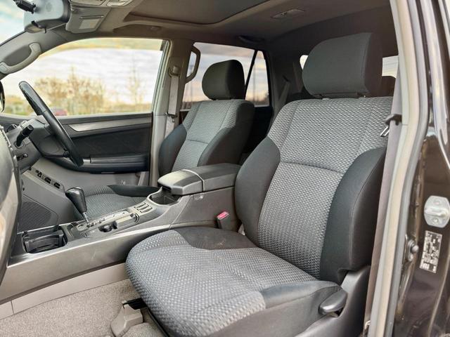 ハイラックスサーフ ＳＳＲ－Ｘリミテッド　６０ｔｈスペシャルＥＤ　ブラック全塗装　特別仕様車　修復無　サンルーフ　ＢＡＴＴＬＥＺリフトアップ　ＰＲＯＣＯＭＰＸＴＲＥＭＥ１６ＡＷ　ルーフレール　前後フォグ　純正ナビ・Ｂカメラ　ミラー一体型ＥＴＣ　１００Ｖ電源　キーレス（17枚目）