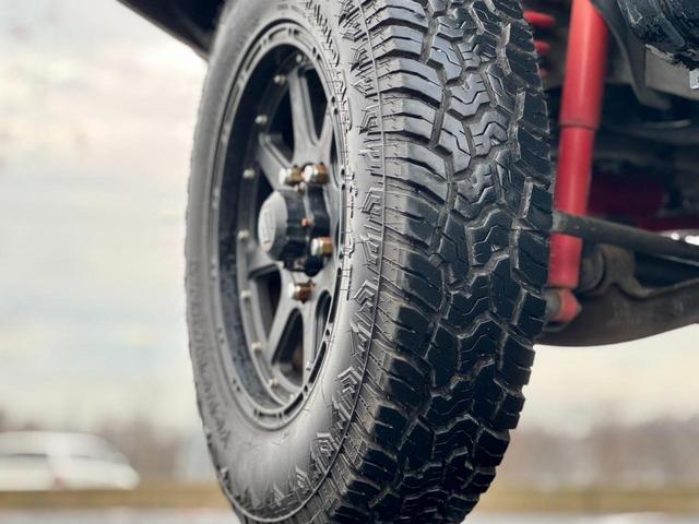 ジムニー ＸＣ　修復無　９型　ベージュ全塗装　ＭｏｔａｒＦａｒｍリフトアップキット　ＡＭＪ前後バンパー　ＲＡＮＣＨＯステアリングダンパ　ＸＴＲＥＭＥ－Ｊ１６ＡＷ　ルーフレール　７型ナビ・ＢＴ・ＴＶ　電格ミラー　ＥＴＣ（38枚目）