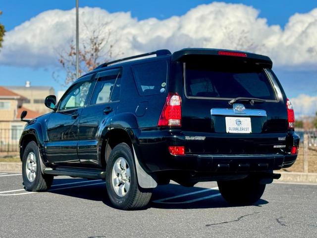 ���X�̔̔����т͒��N�ɓn��A��ϑ����̂�����𒸂��Ă���܂��B�L�x�Ȕ̔����т���̌o�����������悢�Ԃ�K�����i�Ŕ̔����邱�Ƃ��d�񂶉^�c�����Ă���܂��B