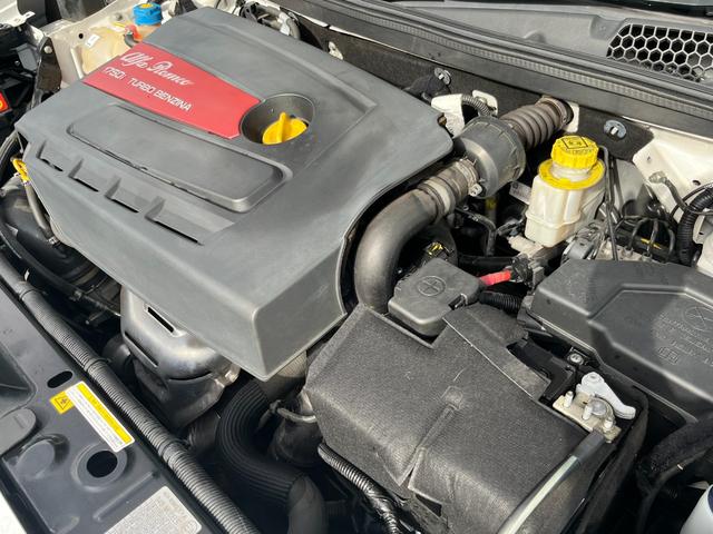 ジュリエッタ ヴェローチェ クオーレロッソ ワンオーナー 全国限定40台 アルファホワイト&レッドレザーシート 特別カラーコンビ車 パワーシート&ヒーター 純正OPカロナビ Bトゥース TV HID ETC クルコン 純正ブレンボ 純正18AW(19枚目)