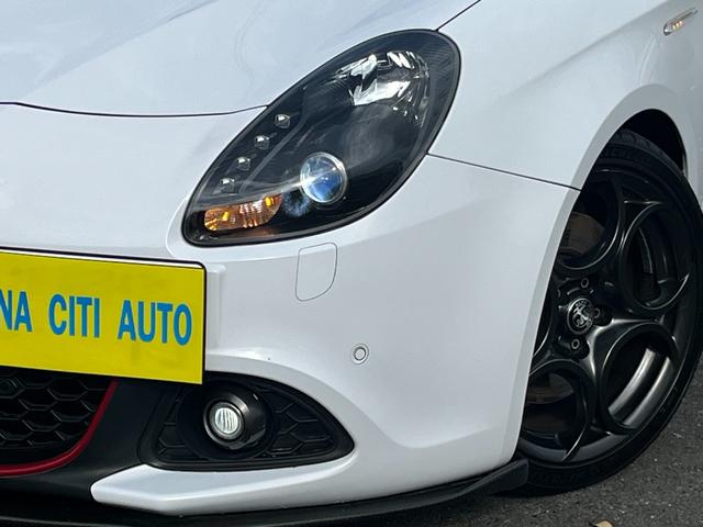 ジュリエッタ ヴェローチェ クオーレロッソ ワンオーナー 全国限定40台 アルファホワイト&レッドレザーシート 特別カラーコンビ車 パワーシート&ヒーター 純正OPカロナビ Bトゥース TV HID ETC クルコン 純正ブレンボ 純正18AW(20枚目)