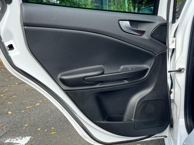 ジュリエッタ ヴェローチェ クオーレロッソ ワンオーナー 全国限定40台 アルファホワイト&レッドレザーシート 特別カラーコンビ車 パワーシート&ヒーター 純正OPカロナビ Bトゥース TV HID ETC クルコン 純正ブレンボ 純正18AW(39枚目)