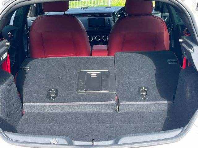 ジュリエッタ ヴェローチェ クオーレロッソ ワンオーナー 全国限定40台 アルファホワイト&レッドレザーシート 特別カラーコンビ車 パワーシート&ヒーター 純正OPカロナビ Bトゥース TV HID ETC クルコン 純正ブレンボ 純正18AW(45枚目)