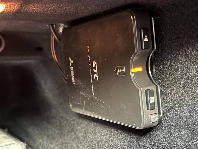 ジュリエッタ ヴェローチェ クオーレロッソ ワンオーナー 全国限定40台 アルファホワイト&レッドレザーシート 特別カラーコンビ車 パワーシート&ヒーター 純正OPカロナビ Bトゥース TV HID ETC クルコン 純正ブレンボ 純正18AW(66枚目)