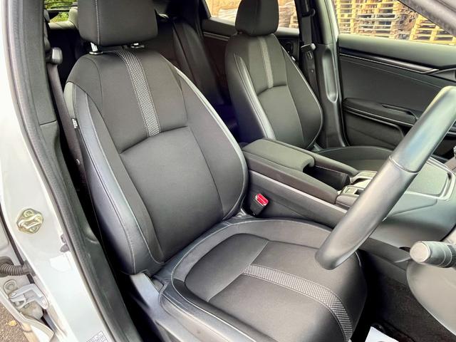 プライムスムースＸファブリック８Ｗａｙパワーシート！シートヒーターついてます！