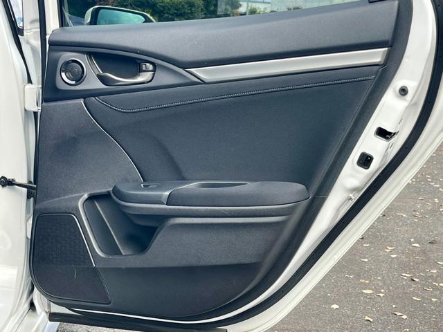 リアドア！ありがちな蹴り跡等みあたりません！