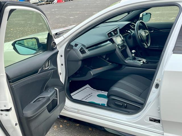 助手席ドア！ヒンジ部分もキレイです！