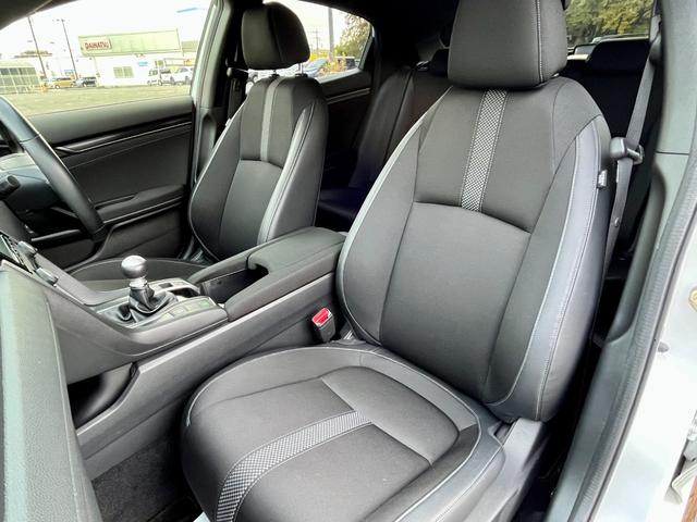 プライムスムースＸファブリック４Ｗａｙパワーシート！シートヒーターついてます！