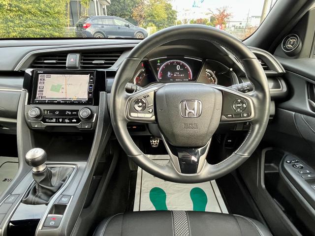 使用感の出やすいステアリング周りも御覧の通り！