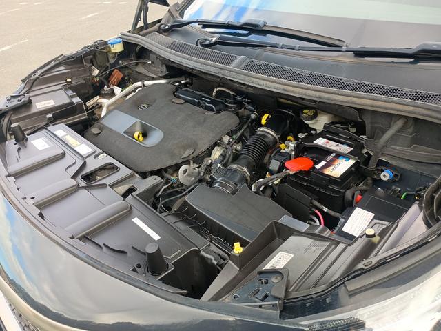 ３００８ ＧＴライン　ブルーＨＤｉ　衝突軽減Ｂ　ＡＣＣ　ＬＫＡ　ＢＳＭ　Ｂ＆Ｓカメラ　パークセンサー　半革　シートヒーター　Ｍ付パワーシート　ＰＷテールゲート　純正ディスプレイオーディオ　ＣａｒＰｌａｙ　ＢＴ　ＵＳＢ　ＬＥＤ　純１８ＡＷ（22枚目）