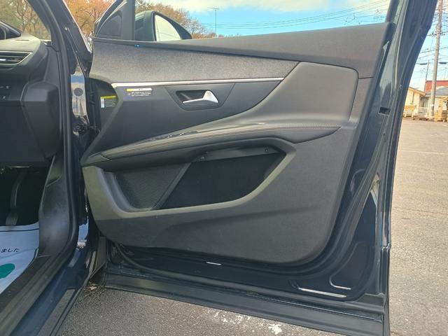 ３００８ ＧＴライン　ブルーＨＤｉ　衝突軽減Ｂ　ＡＣＣ　ＬＫＡ　ＢＳＭ　Ｂ＆Ｓカメラ　パークセンサー　半革　シートヒーター　Ｍ付パワーシート　ＰＷテールゲート　純正ディスプレイオーディオ　ＣａｒＰｌａｙ　ＢＴ　ＵＳＢ　ＬＥＤ　純１８ＡＷ（26枚目）