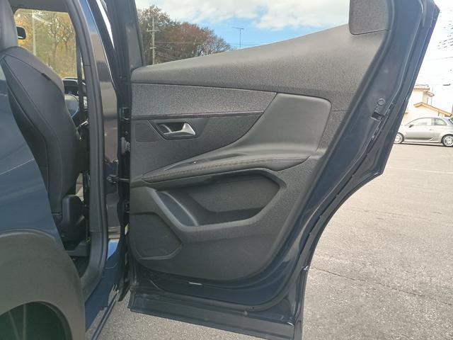 ３００８ ＧＴライン　ブルーＨＤｉ　衝突軽減Ｂ　ＡＣＣ　ＬＫＡ　ＢＳＭ　Ｂ＆Ｓカメラ　パークセンサー　半革　シートヒーター　Ｍ付パワーシート　ＰＷテールゲート　純正ディスプレイオーディオ　ＣａｒＰｌａｙ　ＢＴ　ＵＳＢ　ＬＥＤ　純１８ＡＷ（33枚目）