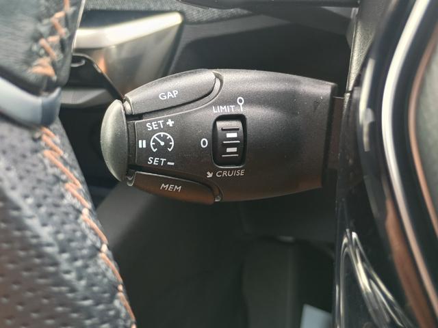 ３００８ ＧＴライン　ブルーＨＤｉ　衝突軽減Ｂ　ＡＣＣ　ＬＫＡ　ＢＳＭ　Ｂ＆Ｓカメラ　パークセンサー　半革　シートヒーター　Ｍ付パワーシート　ＰＷテールゲート　純正ディスプレイオーディオ　ＣａｒＰｌａｙ　ＢＴ　ＵＳＢ　ＬＥＤ　純１８ＡＷ（61枚目）