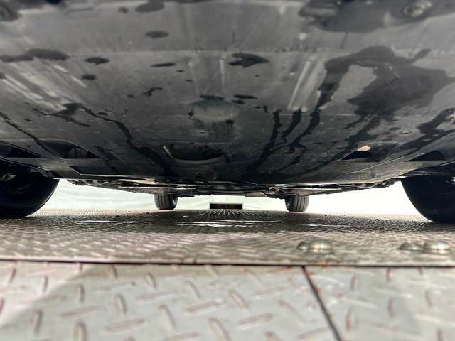 プレマシー ２０ＣＳ　ＥＴＣ　バックカメラ　ナビ　両側電動スライドドア　スマートキー　電動格納ミラー　３列シート　ＡＴ　ＣＤ　ＤＶＤ再生　ＵＳＢ　衝突安全ボディ　パワーステアリング　パワーウインドウ　エアバッグ（35枚目）