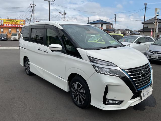 セレナ ｅ－パワー　ハイウェイスターＶ　ナビ　ドラレコ　ＥＴＣ２．０　両側電動スライドドア　シートヒーター　ブルーレイ　全周囲カメラ　バックカメラ　スマートキー　衝突被害軽減ブレーキ　障害物センサー　オートハイビーム　ＬＥＤヘッドライト（8枚目）