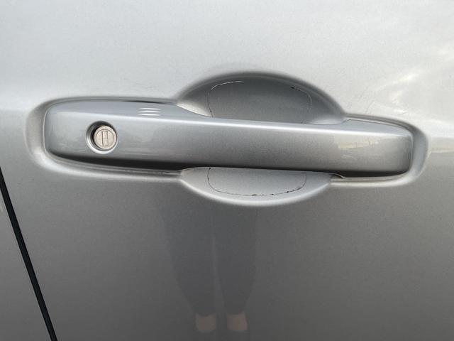 フィット ｅ：ＨＥＶクロスター　ナビ　ＥＴＣ２．０　前後ドラレコ　Ｂカメラ　車線逸脱抑制機能　ＬＥＤヘッドライト　クルコン　サイド＆カーテンエアバック　電動パーキングブレーキ　衝突被害軽減ブレーキ　障害物センサー　オートハイビーム（11枚目）