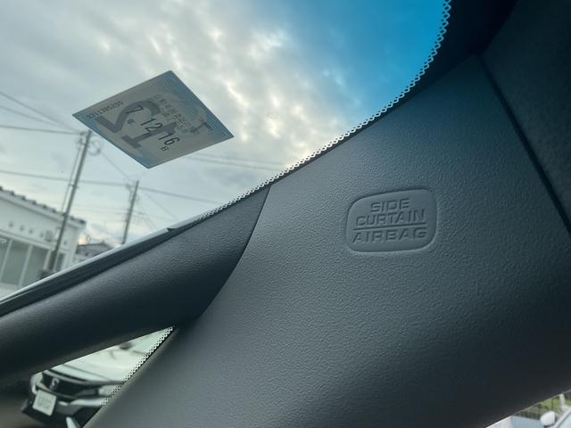 フィット ｅ：ＨＥＶクロスター　ナビ　ＥＴＣ２．０　前後ドラレコ　Ｂカメラ　車線逸脱抑制機能　ＬＥＤヘッドライト　クルコン　サイド＆カーテンエアバック　電動パーキングブレーキ　衝突被害軽減ブレーキ　障害物センサー　オートハイビーム（24枚目）