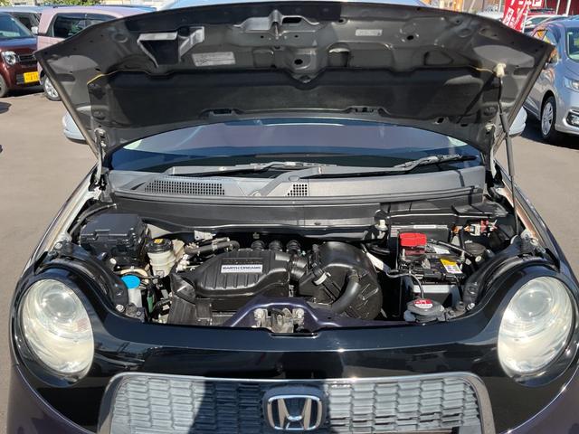 Ｎ－ＯＮＥ プレミアム・Ｌパッケージ　ナビ　ＥＴＣ　バックカメラ　カーテンエアバック　ディスチャージヘッド、ハロゲンフォグ　スマートキー　キーレス　フルオートエアコン　衝突安全ボディ　横滑防止装置　パワーステアリング　社外アルミホイール（13枚目）