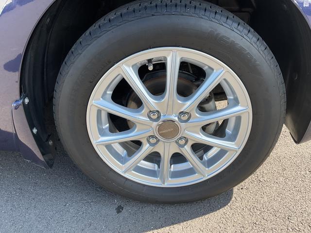 Ｎ－ＯＮＥ プレミアム・Ｌパッケージ　ナビ　ＥＴＣ　バックカメラ　カーテンエアバック　ディスチャージヘッド、ハロゲンフォグ　スマートキー　キーレス　フルオートエアコン　衝突安全ボディ　横滑防止装置　パワーステアリング　社外アルミホイール（14枚目）