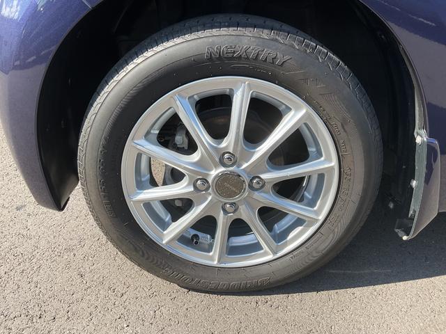 Ｎ－ＯＮＥ プレミアム・Ｌパッケージ　ナビ　ＥＴＣ　バックカメラ　カーテンエアバック　ディスチャージヘッド、ハロゲンフォグ　スマートキー　キーレス　フルオートエアコン　衝突安全ボディ　横滑防止装置　パワーステアリング　社外アルミホイール（17枚目）