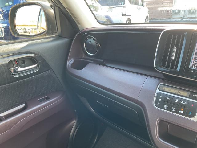 Ｎ－ＯＮＥ プレミアム・Ｌパッケージ　ナビ　ＥＴＣ　バックカメラ　カーテンエアバック　ディスチャージヘッド、ハロゲンフォグ　スマートキー　キーレス　フルオートエアコン　衝突安全ボディ　横滑防止装置　パワーステアリング　社外アルミホイール（28枚目）