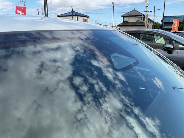 ヴェゼル ｅ：ＨＥＶ　Ｚ　ナビ　ＥＴＣ２．０　バックカメラ　ＬＥＤヘッドライト＆フォグ　サイド＆カーテンエアバック　衝突被害軽減ブレーキ　クルコン　電動リアゲート　前後ドラレコ　ブラインドスポットインフォ　シートヒーター（10枚目）