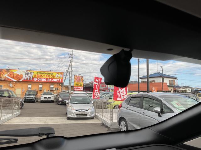 ヴェゼル ｅ：ＨＥＶ　Ｚ　ナビ　ＥＴＣ２．０　バックカメラ　ＬＥＤヘッドライト＆フォグ　サイド＆カーテンエアバック　衝突被害軽減ブレーキ　クルコン　電動リアゲート　前後ドラレコ　ブラインドスポットインフォ　シートヒーター（27枚目）