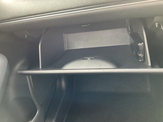 ヴェゼル ｅ：ＨＥＶ　Ｚ　ナビ　ＥＴＣ２．０　バックカメラ　ＬＥＤヘッドライト＆フォグ　サイド＆カーテンエアバック　衝突被害軽減ブレーキ　クルコン　電動リアゲート　前後ドラレコ　ブラインドスポットインフォ　シートヒーター（35枚目）