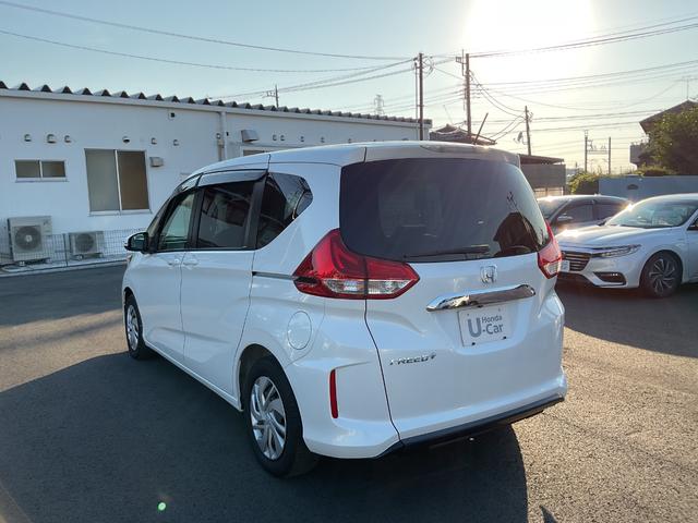 フリード＋ Ｇ　ナビ　ＥＴＣ　バックカメラ　両側スライド片側電動ドア　ドラレコ　オートエアコン　エンジンスターター　スマートキー　エアバッグ　盗難防止装置　フルフラット　ハロゲンヘッドライト　横滑り防止装置（4枚目）