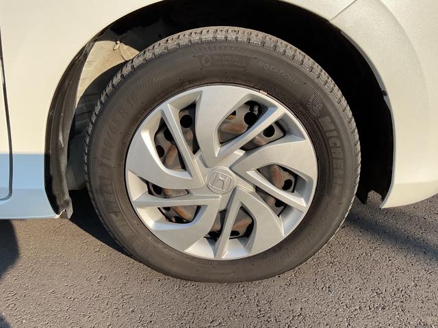 フリード＋ Ｇ　ナビ　ＥＴＣ　バックカメラ　両側スライド片側電動ドア　ドラレコ　オートエアコン　エンジンスターター　スマートキー　エアバッグ　盗難防止装置　フルフラット　ハロゲンヘッドライト　横滑り防止装置（14枚目）